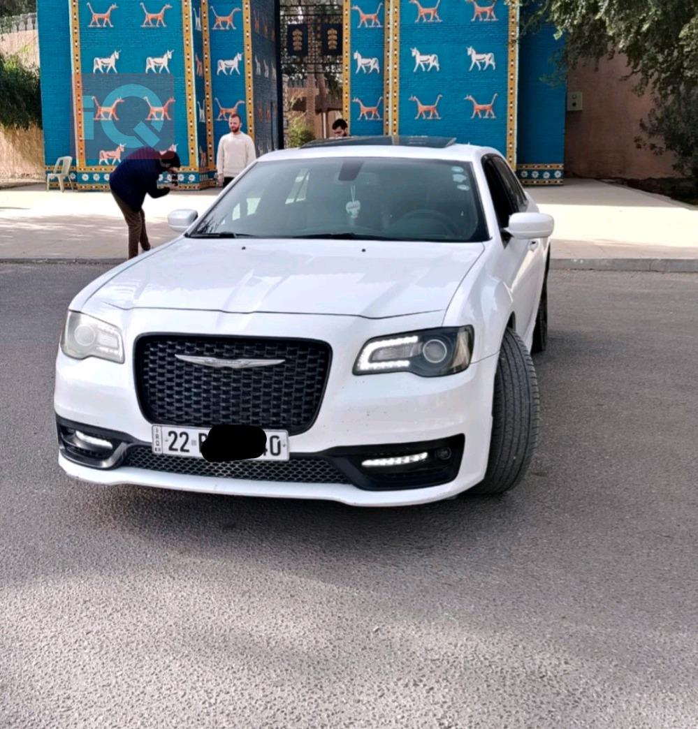 كرايسلر 300